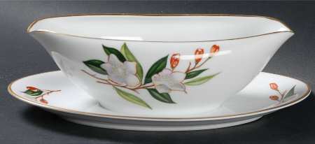 N144 Gravy Boat with Attached Underplate