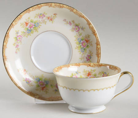 N150 Footed Cup & Saucer Set