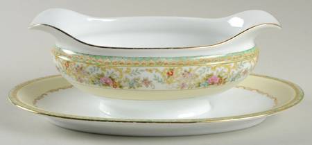 N174 Gravy Boat with Attached Underplate