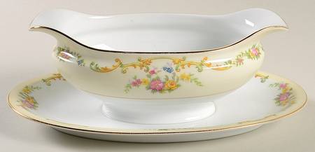 N189 Gravy Boat with Attached Underplate