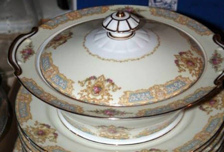 N194 Round Covered Vegetable