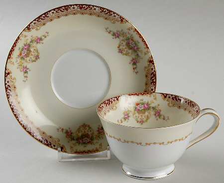 N20 Footed Cup & Saucer Set
