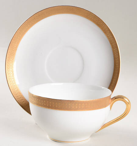 N201 Oversized Cup & Saucer Set
