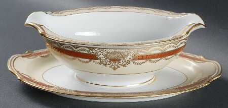 Prunella Gravy Boat with Attached Underplate