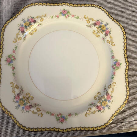 N211 Square Salad Plate