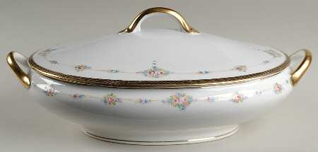 N224 Oval Covered Vegetable