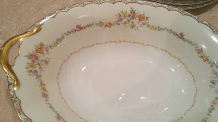 N233 9" Oval Vegetable Bowl