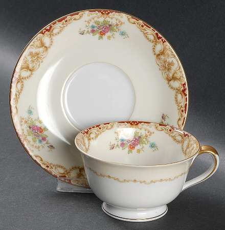 N234 Footed Cup & Saucer Set