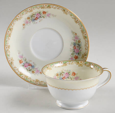 N235 Footed Cup & Saucer Set