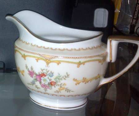 N240 Creamer