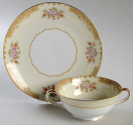 N244 Footed Cream Soup Bowl & Saucer Set