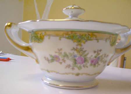 N249 Sugar Bowl & Lid
