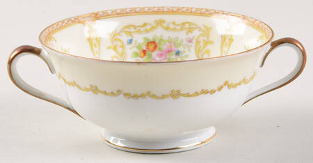N252 Footed Cream Soup Bowl