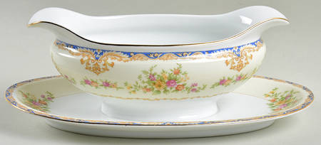 N253 Gravy Boat with Attached Underplate