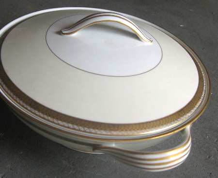 N254 Round Covered Vegetable