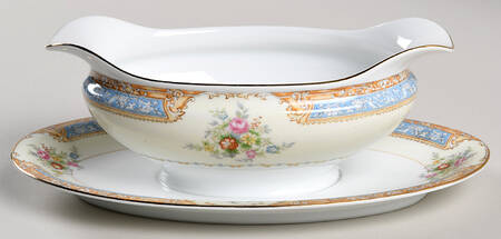 N273 Gravy Boat with Attached Underplate