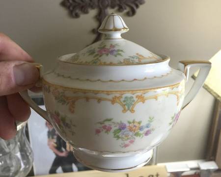 N287 Sugar Bowl & Lid