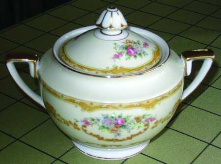 N293 Sugar Bowl & Lid