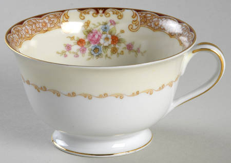 N30 Footed Cup