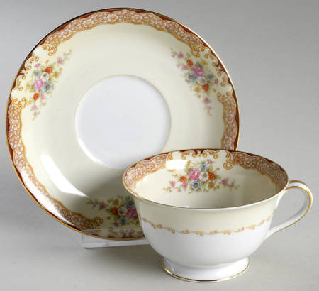 N30 Footed Cup & Saucer Set
