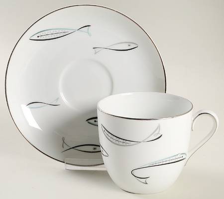 1359 Oversized Cup & Saucer Set