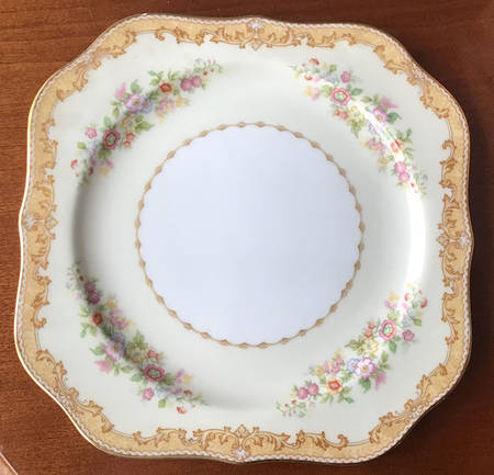 N319 Square Salad Plate