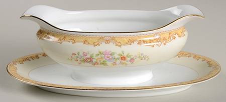 N319 Gravy Boat with Attached Underplate