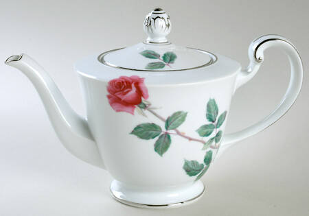 N34 Teapot & Lid