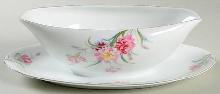 N344 Gravy Boat with Attached Underplate