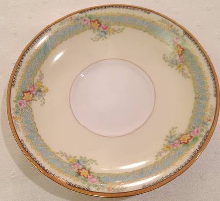 N352 Saucer