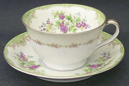 N355 Footed Cup & Saucer Set