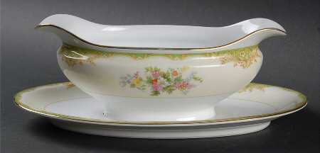 N355 Gravy Boat with Attached Underplate