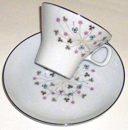 1383 Flat Cup & Saucer Set