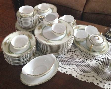 N359 Dinner Plate