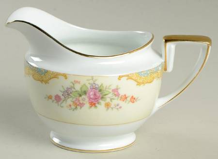 Mystery #207b Creamer