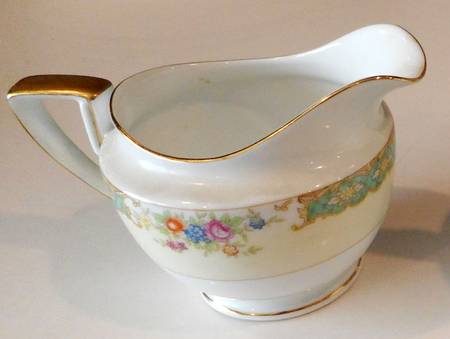 N362 Creamer