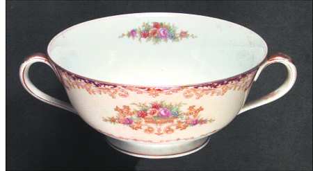 N376 Footed Cream Soup Bowl
