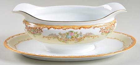 N388 Gravy Boat with Attached Underplate