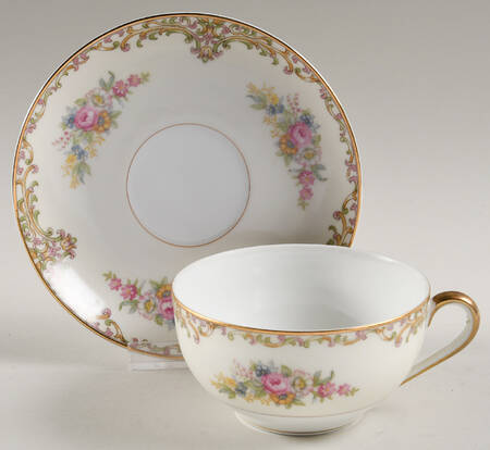 N40 Flat Cup & Saucer Set