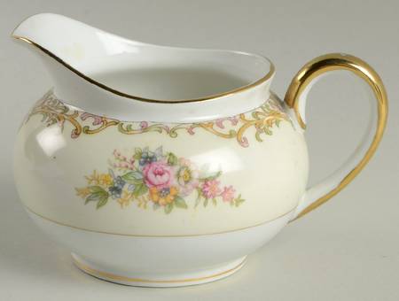 N40 Creamer