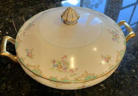 N416 Round Covered Vegetable