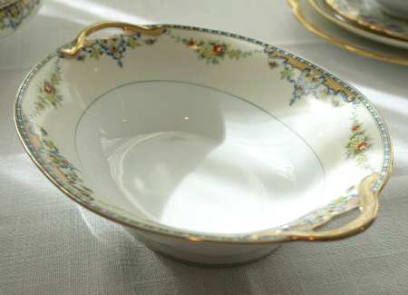 N419 9" Oval Vegetable Bowl