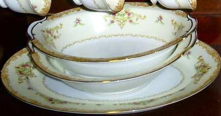 N421 9" Round Vegetable Bowl