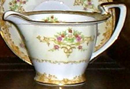 N421 Creamer