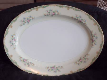 N427 14" Oval Serving Platter