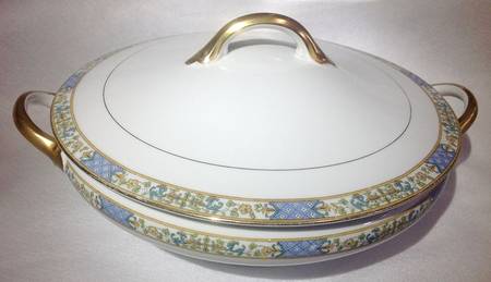 N462 Round Covered Vegetable