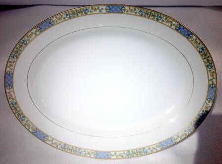 N462 11" Oval Serving Platter