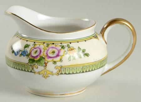 N469 Creamer