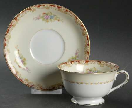 N48 Footed Cup & Saucer Set