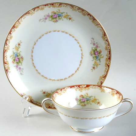 N48 Footed Cream Soup Bowl & Saucer Set